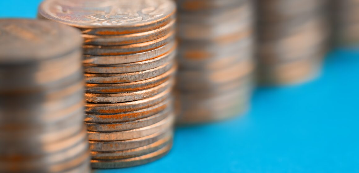 virin000-money-3732959 Ingresaron más de 19 mil nuevos inversionistas a Fondos Mutuos en los dos primeros meses del año