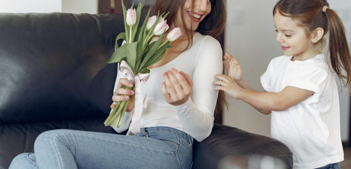 Día de la Madre: cinco alternativas de regalo para sorprender a mamá según su estilo