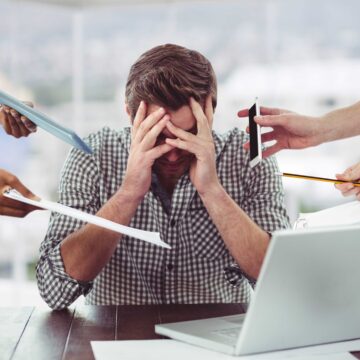 Burnout laboral: la razón por la que cada vez más personas buscan reinventarse