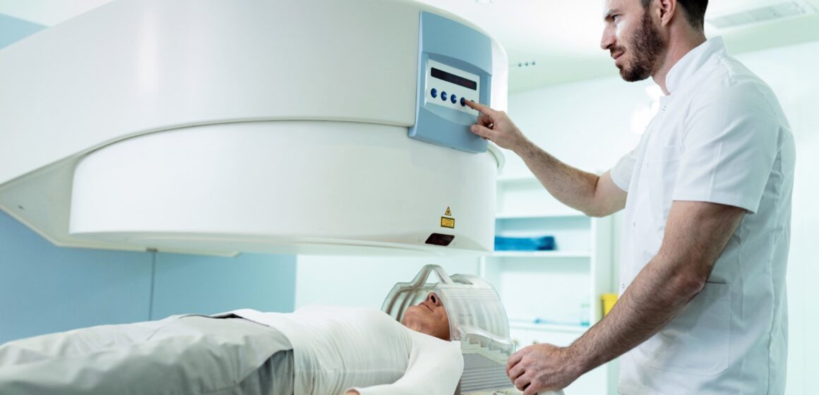Avances tecnológicos en radioterapia abren una nueva era de tratamiento oncológico más eficiente en Perú