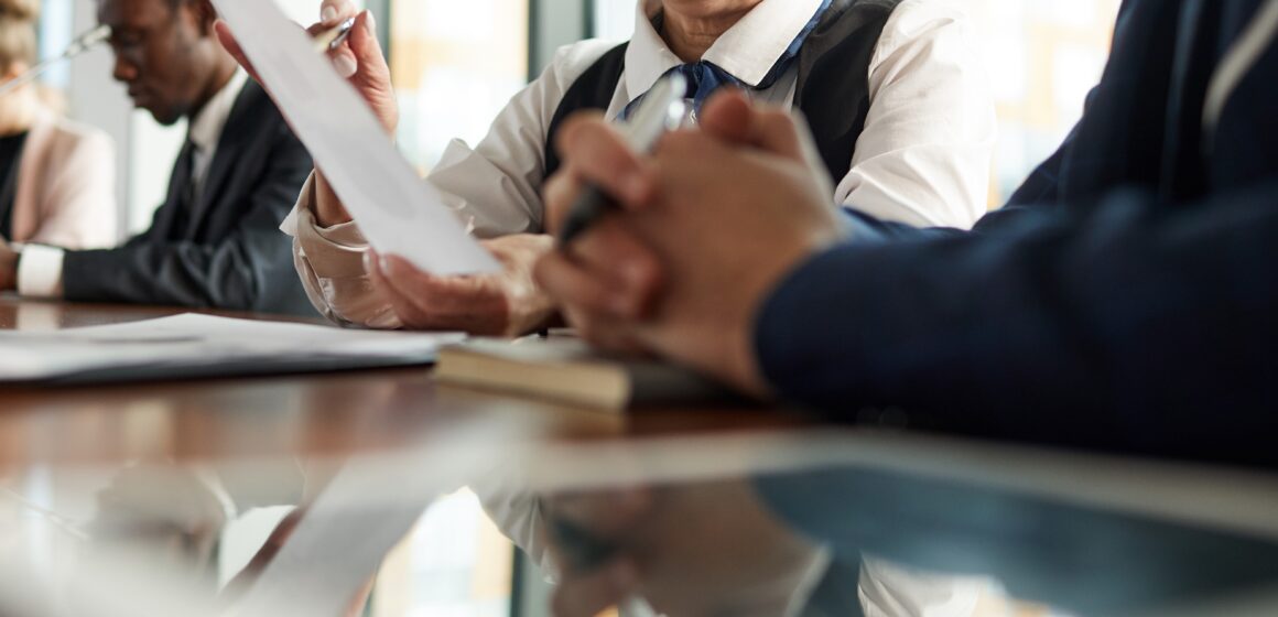 [IPE] Un Ejecutivo sin rumbo genera altos costos al país