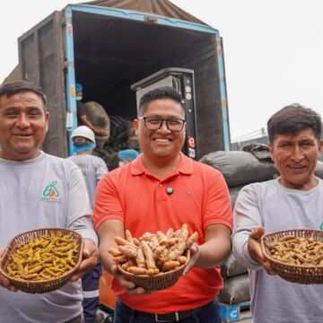 medios 4.jpg MIDAGRI: Productores del VRAEM cierran negocio por 48 toneladas de cúrcuma valorizado en S/ 377 mil