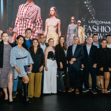 Larcomar Fashion Show Larcomar celebró la quinta edición de su Fashion Show con las nuevas tendencias de la temporada