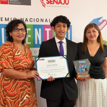 WhatsApp Image 2026-09-28 at 2.11.37 PM Joven cusqueño de 19 años crea plataforma con IA para proteger a adultos mayores